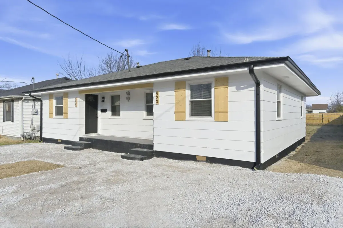 Roofing company in Monett, MO